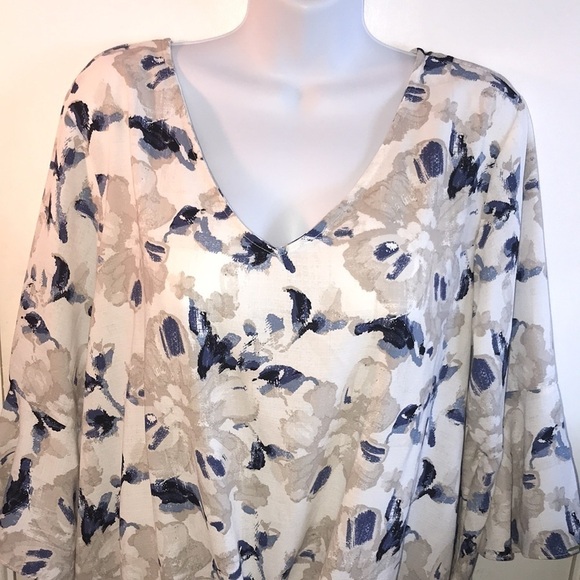 NWT AGB Women's Floral Top Size Large - Picture 5 of 14